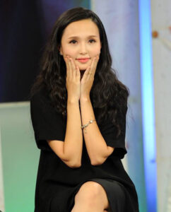 Tiểu Thư Hà Thành