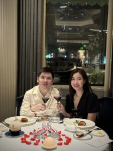 Chuyến hẹn hò sang chảnh tại nước ngoài